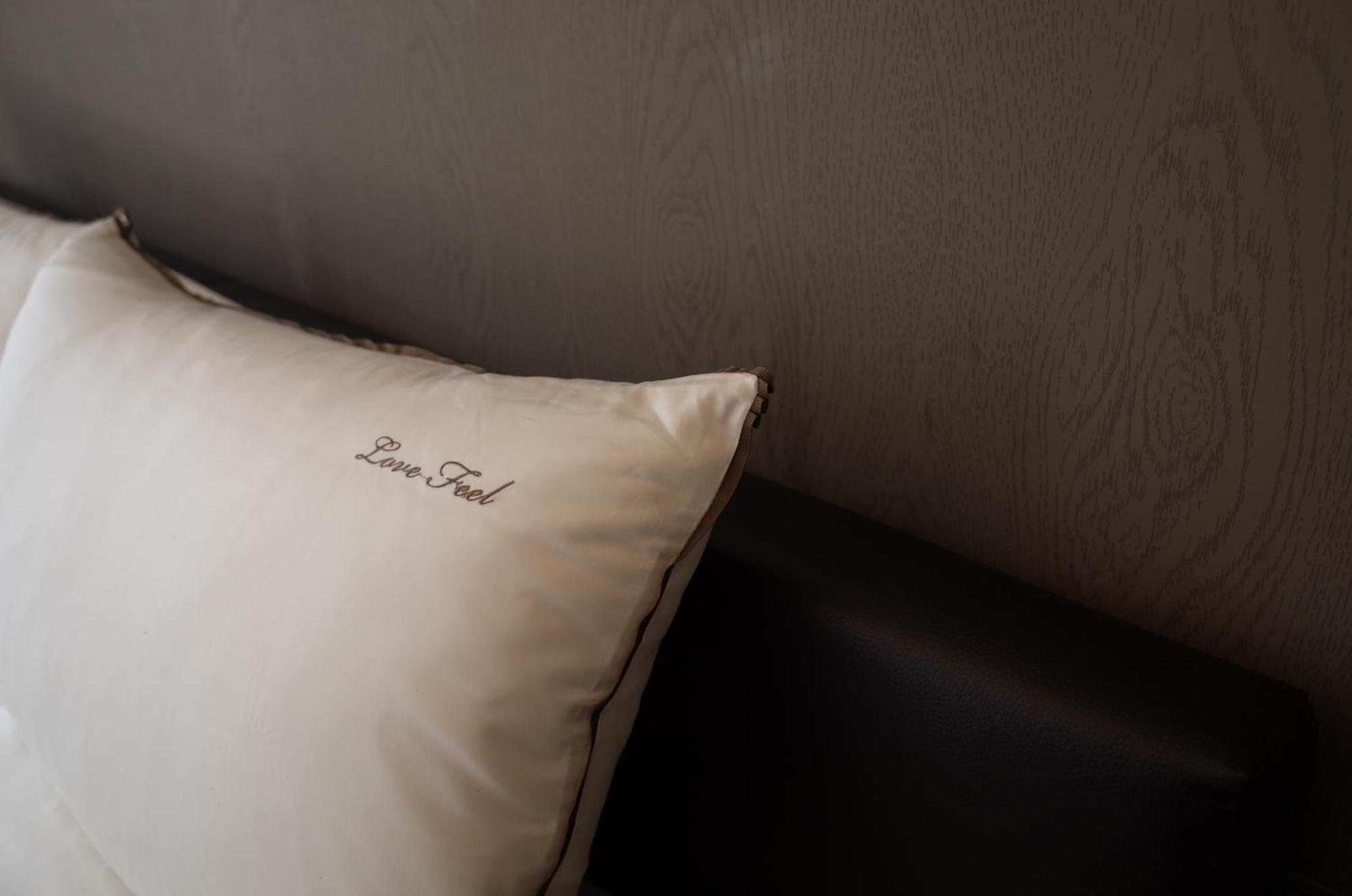 Shanghai Downtown Hills Boutique Guesthouse - Near Metro Line 7, Exit 3, Changping Road Szoba fotó