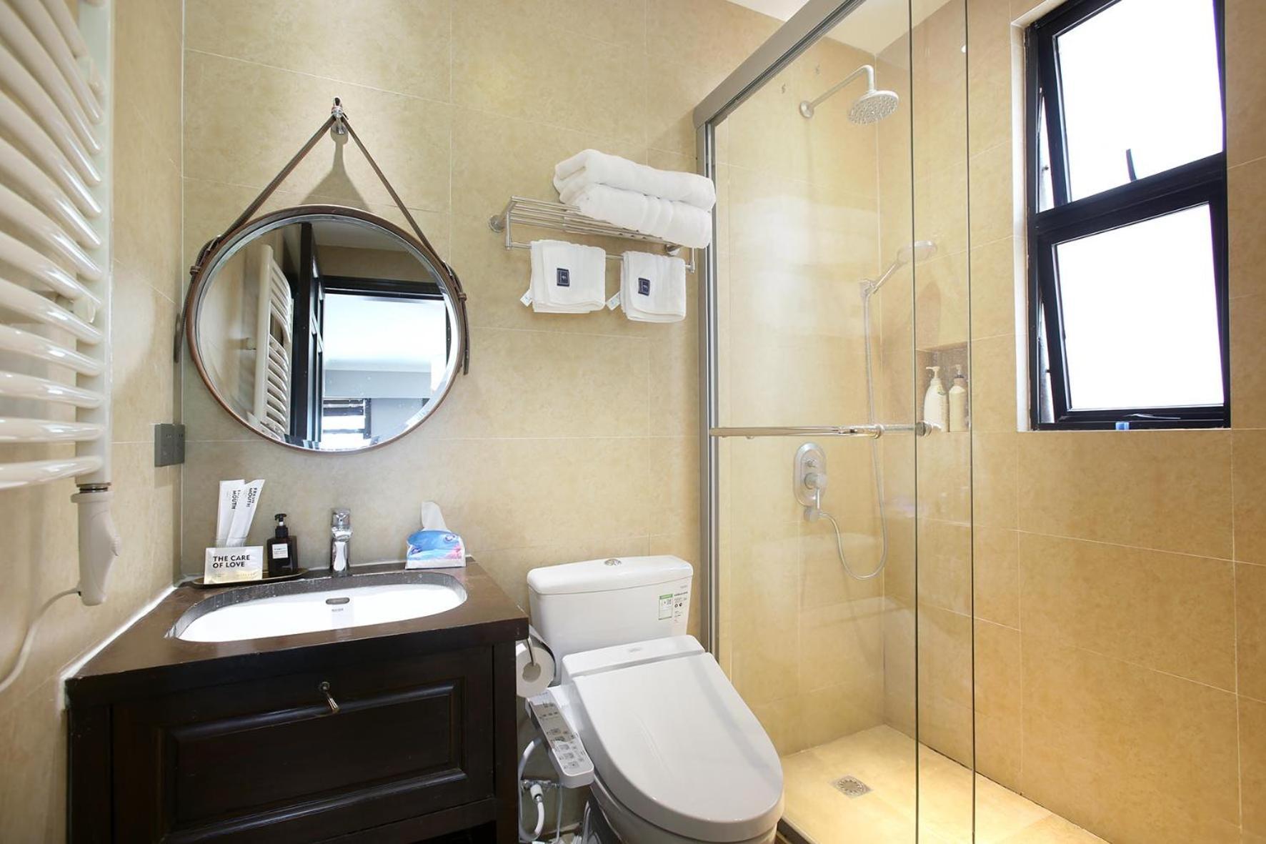Shanghai Downtown Hills Boutique Guesthouse - Near Metro Line 7, Exit 3, Changping Road Szoba fotó