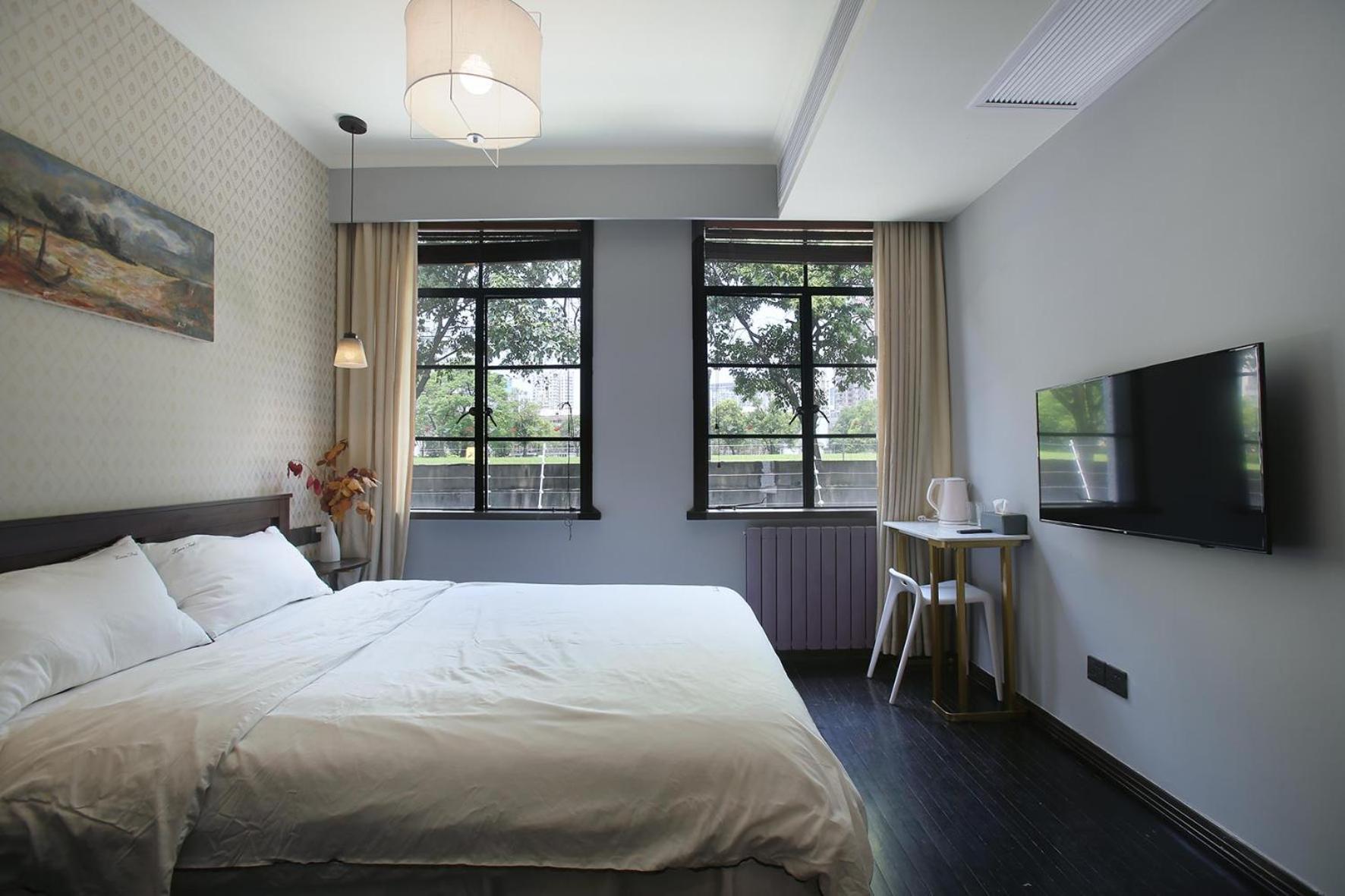 Shanghai Downtown Hills Boutique Guesthouse - Near Metro Line 7, Exit 3, Changping Road Szoba fotó